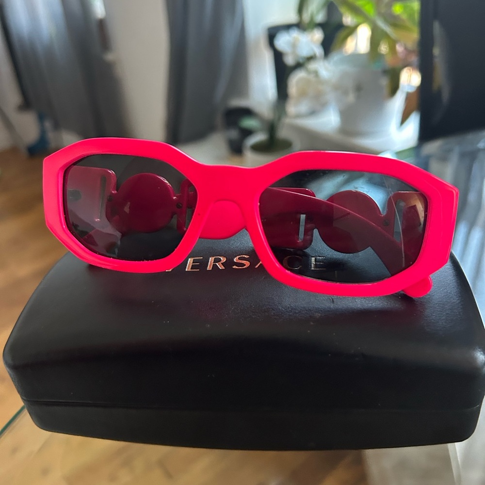 Authentic pink “Biggie Medusa” Versace shades